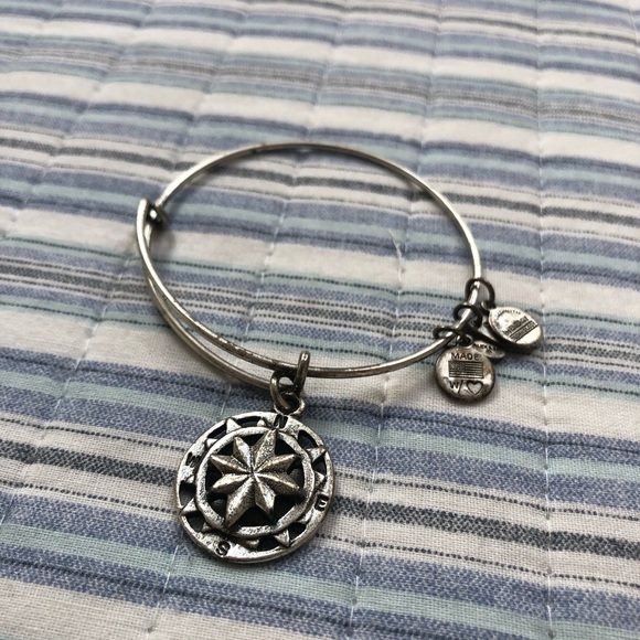 Alex and Ani - Compass - Picture 1 of 2